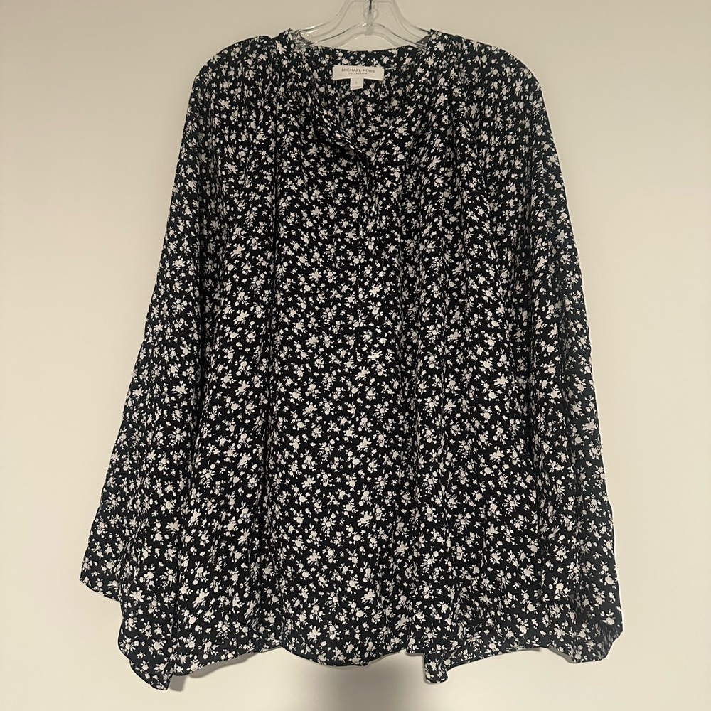black and white floral micheal kors blouse size large